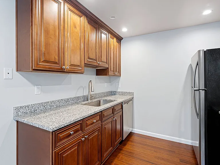 The Lodge @ 73rd — Photo 24
