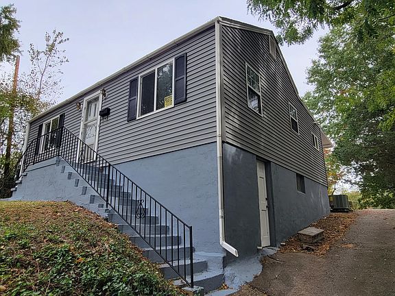 2nd image of 1544 Myrtle Ave