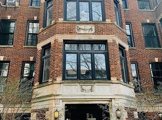 517 W Roscoe St APT 2, Chicago, IL 60657