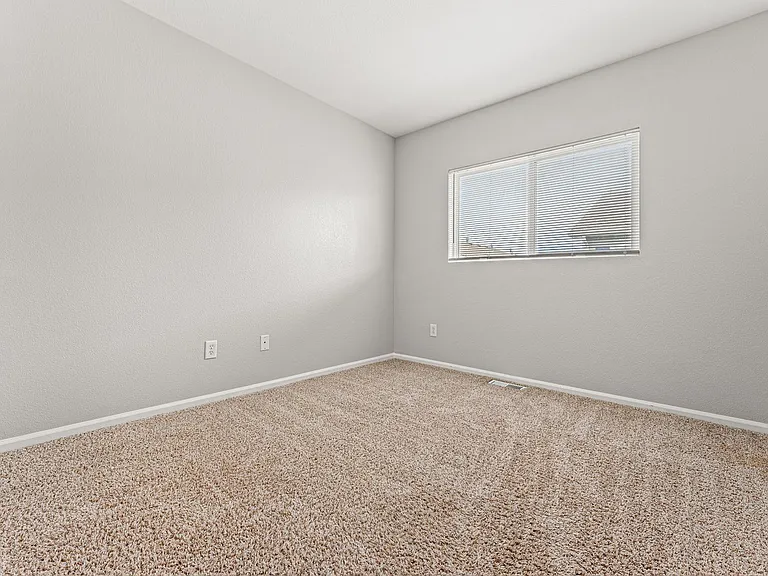 7857 S Kittredge Cir — Photo 23