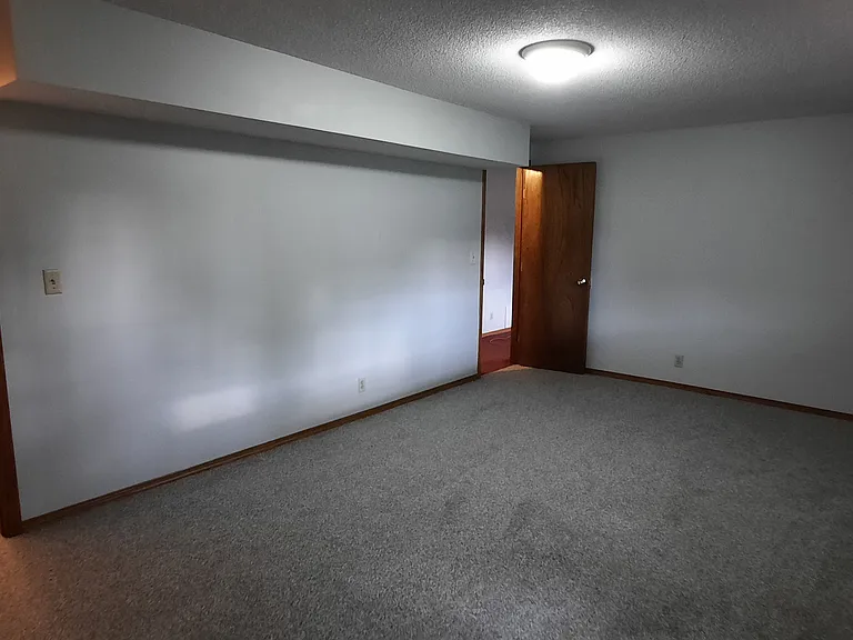 8810 E Denker Cir — Photo 9