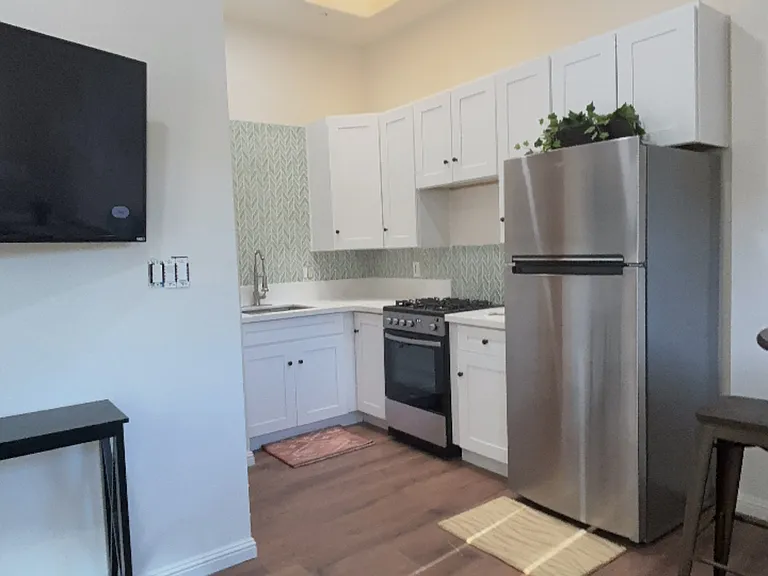 9747 Canyon Country Ln #B — Photo 3