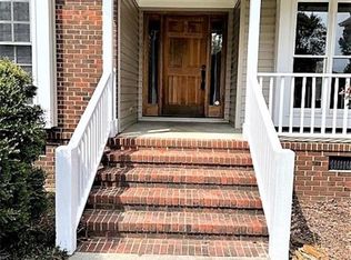 2411 Stratford Oaks Ct, Burlington, NC 27215