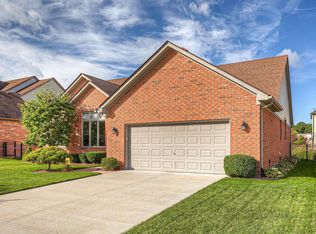33641 Monterra Ln, Sterling Heights, MI 48312