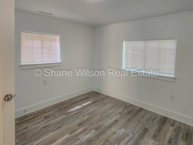 108 Halsey St — Photo 6
