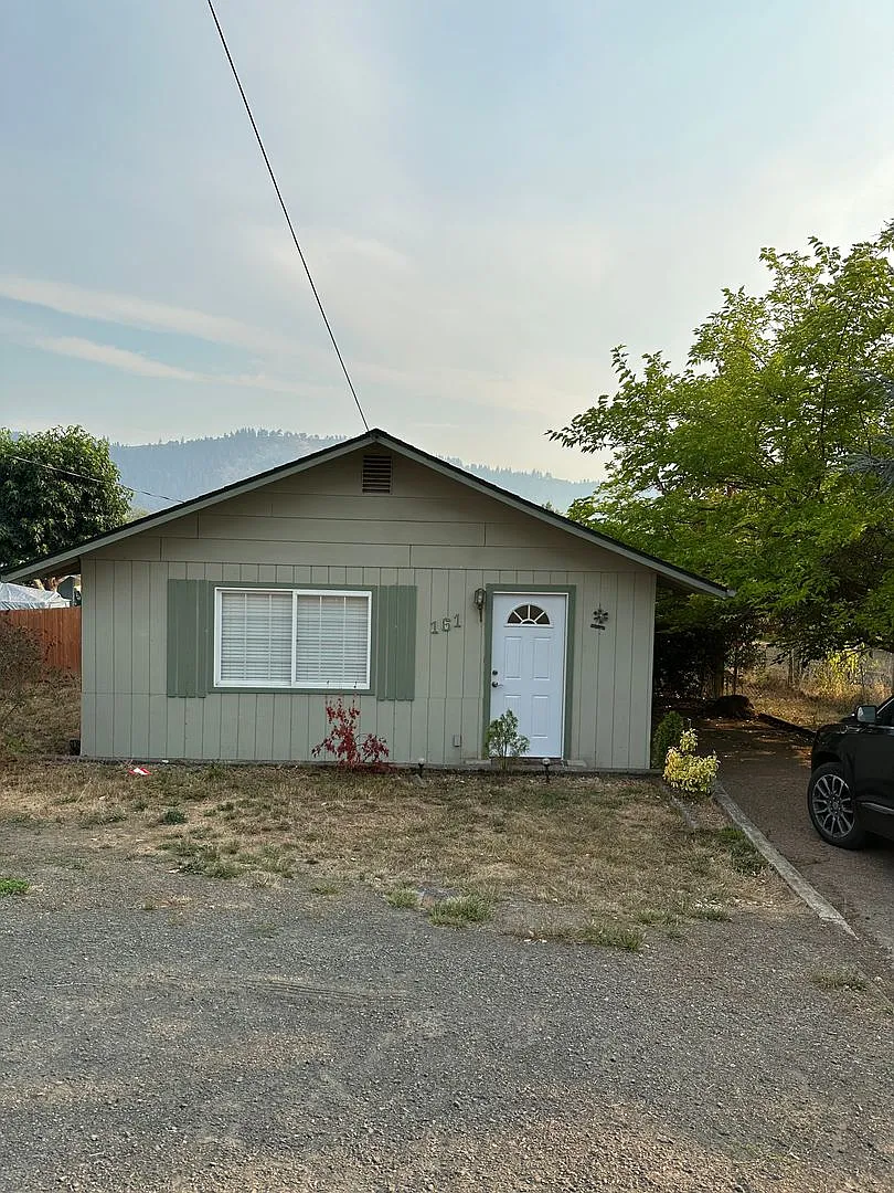 Winston 3-Bedroom, 1-Bath Home — Photo 1