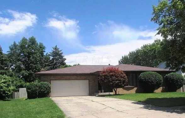 1858 Balsamridge Rd photo 1