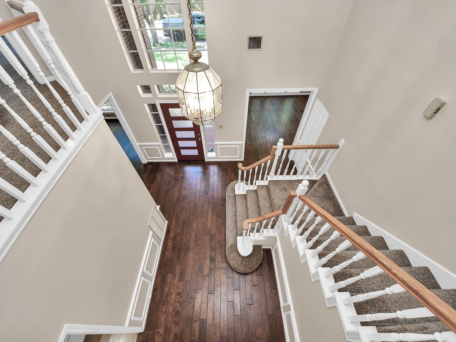 4 bed, 3.5 bath, 3498 sqft, $3,600 — Photo 4