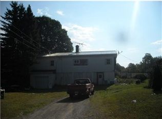 55 Ripley Rd, Saint Albans, ME 04971