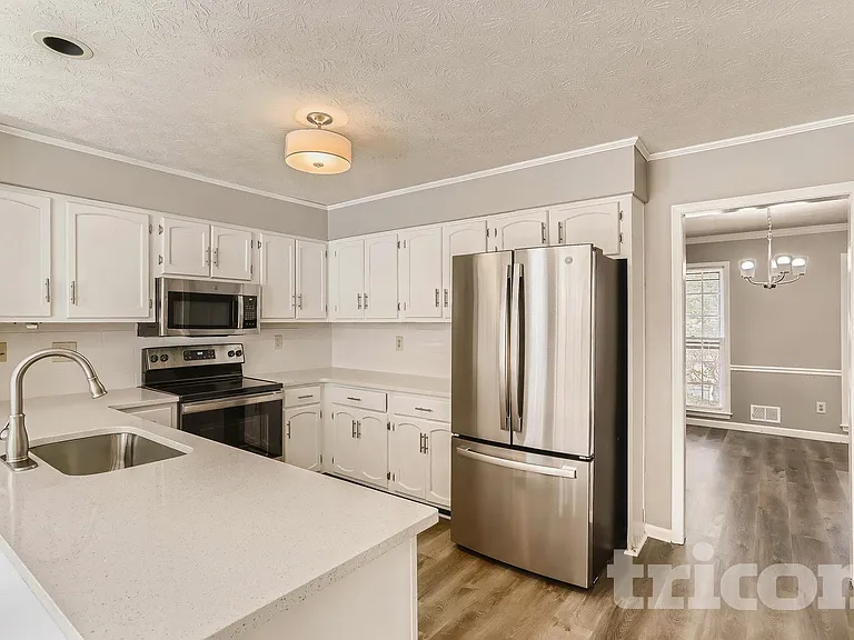 4809 Glenwhite Dr — Photo 4
