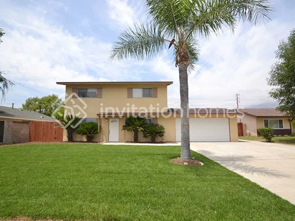 27420 Hibiscus St, Highland, CA 92346