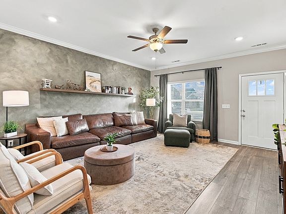 3rd image of 362 Ruby Cate Way