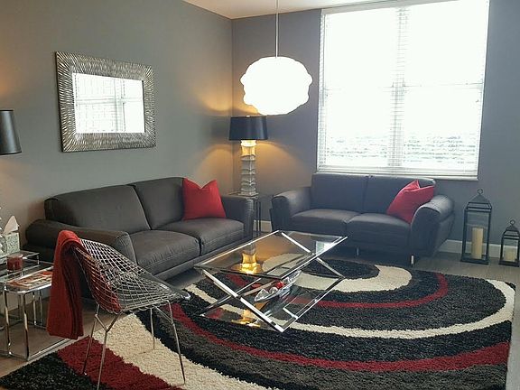 2nd image of 511 SE 5th Ave APT 1211