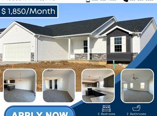 20 Mills Trl, Moscow Mills, MO 63362