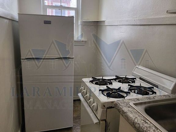 3rd image of 407 S 5th St APT 1