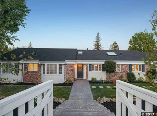 255 Tharp Dr, Moraga, CA 94556