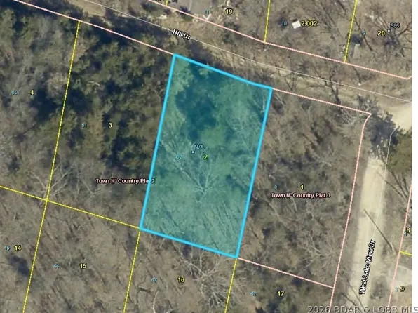 420 Hill Dr, Eldon, MO 65026