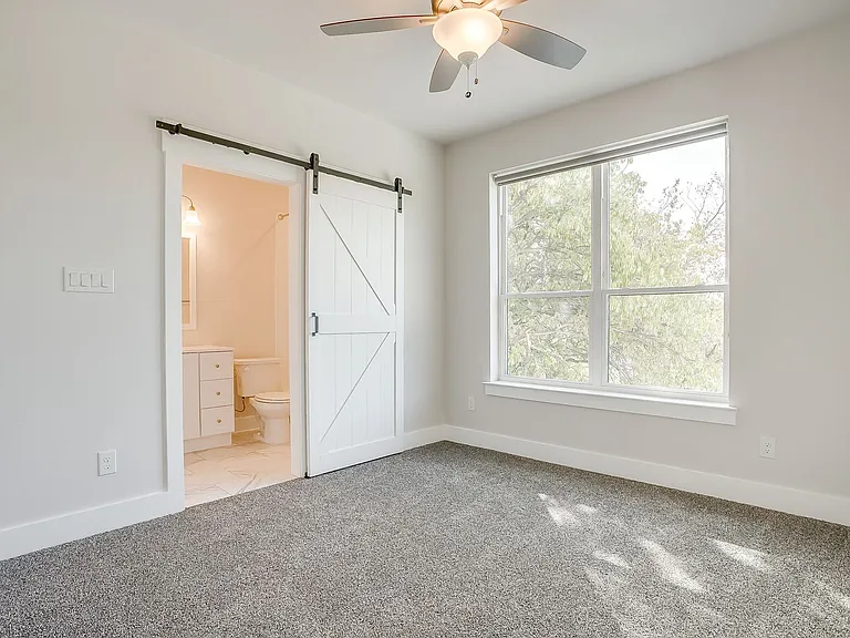 2323 Benbrook Blvd — Photo 32