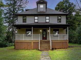 5580 Bloomington Rd, Moscow, PA 18444