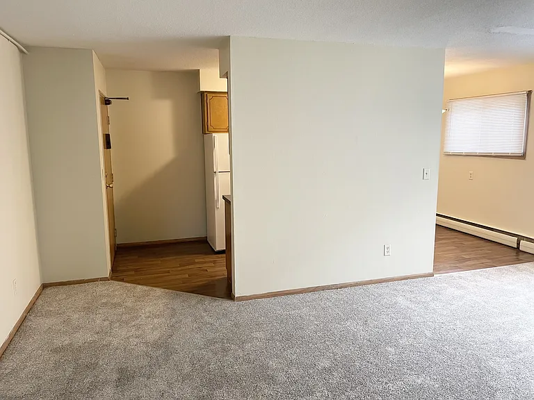Oak Hills Apartments — Photo 21