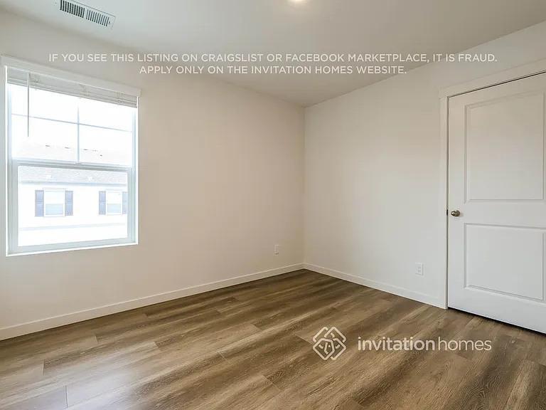 27470 E Maple Ave — Photo 12
