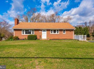 25124 Oak Dr, Damascus, MD 20872