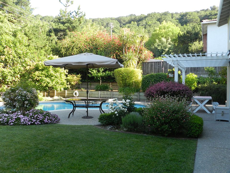 1st image of 104 Camino Del Cerro