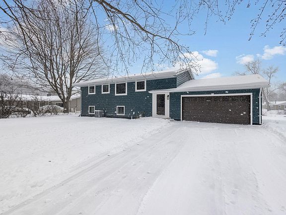 2nd image of 30068 Westlake Dr
