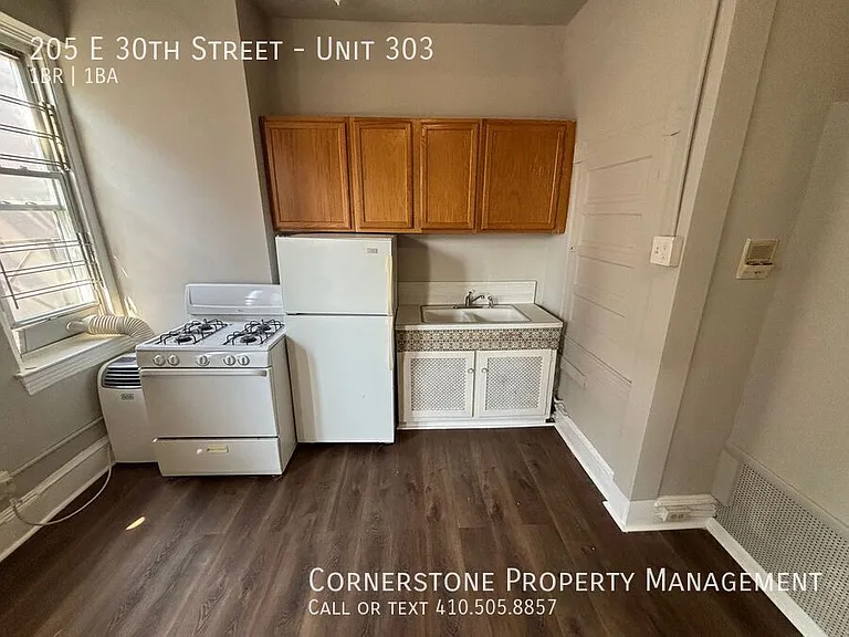 205 E 30th St #303 — Photo 8