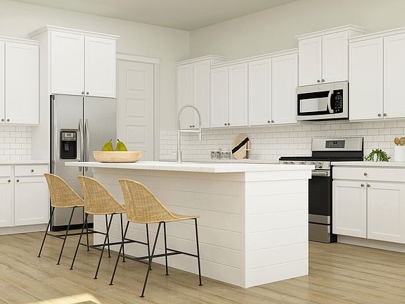 5th image of 111 Ashworth Dr