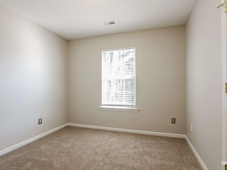 10802 Gold Pan Rd — Photo 11