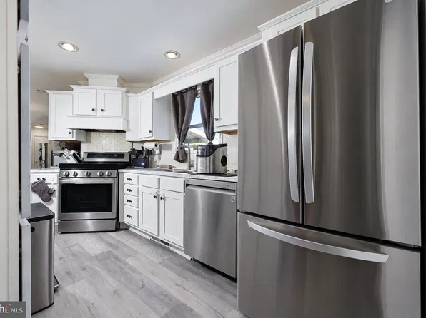 768 E Garden Rd Unit 75, Vineland, NJ 08360