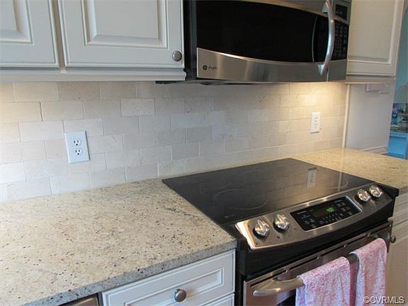 5th image of 4605 Leonard Pkwy