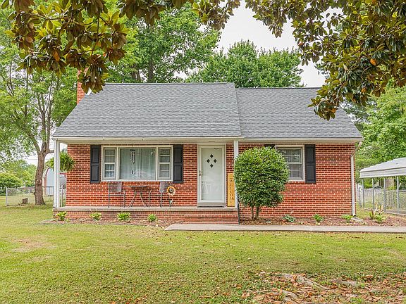 4th image of 85 Sunset Ln