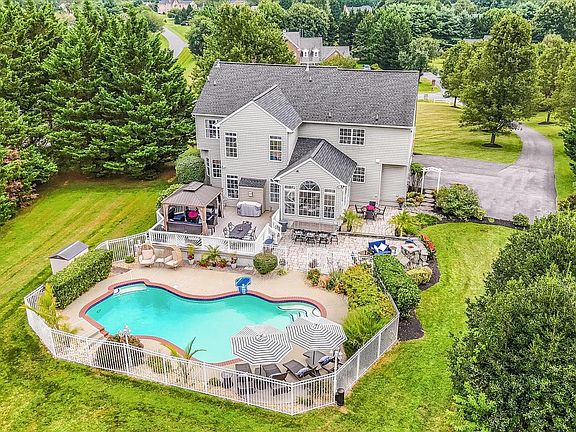 2nd image of 9607 Greenel Rd