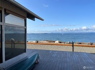 5900 Mutiny Bay Rd, Freeland, WA 98249