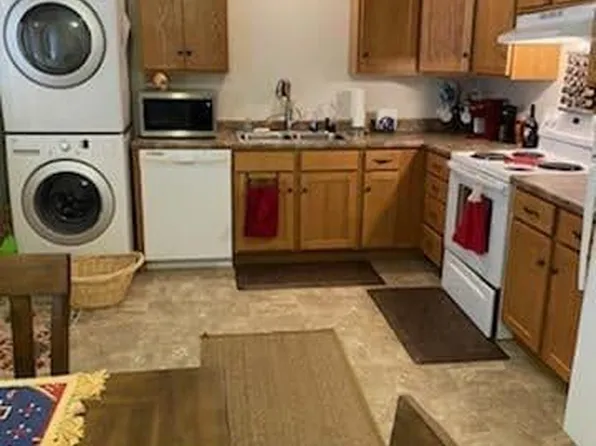 1125 N 2nd St, Lander, WY 82520