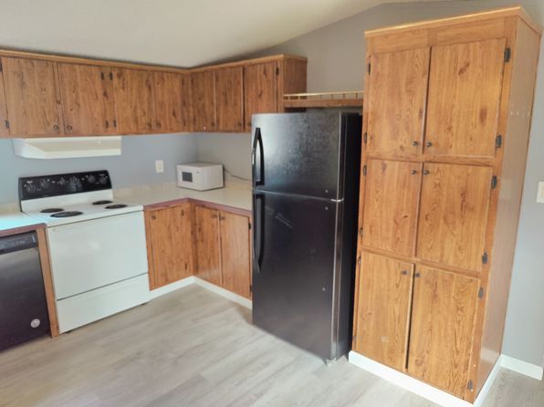 723 N Main St #26