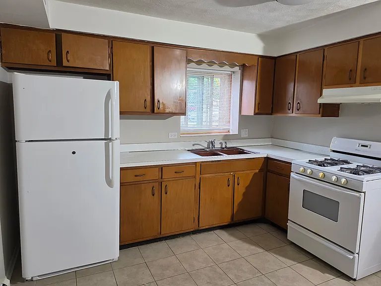 4751 Kolze Ave — Photo 11