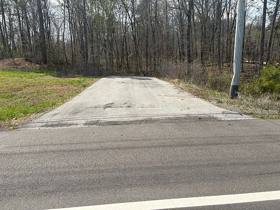 2nd image of 1 Georgetown Rd NW #1