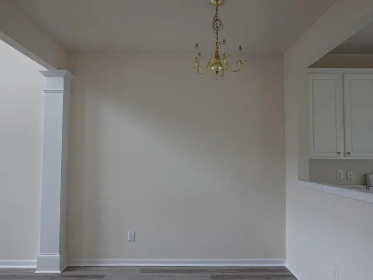205 Whitney Oaks Ln — Photo 5