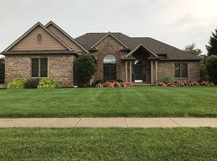 2305 Windsong Dr, Findlay, OH 45840