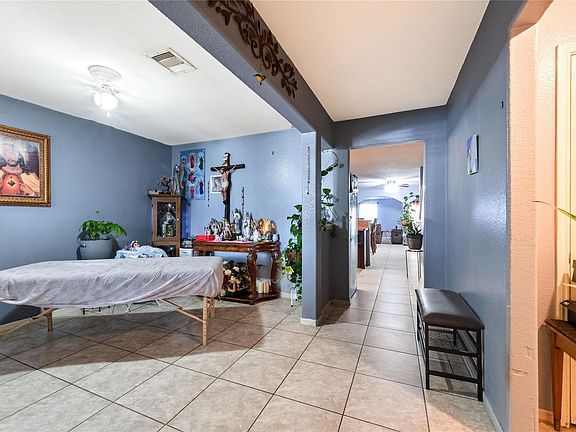 3rd image of 18506 Ranch View Trl