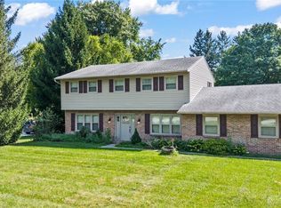 2215 Merrimont Dr, Troy, OH 45373