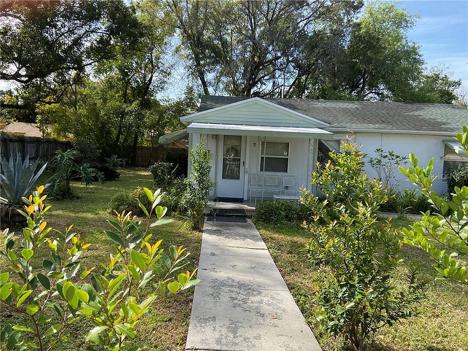 2nd image of 7 Carver Ct