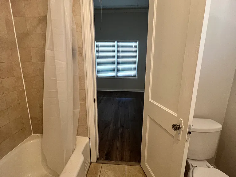 671 W Call St — Photo 6