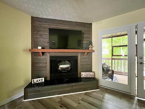 3rd image of 9473 S Pointe Retreat Dr #21