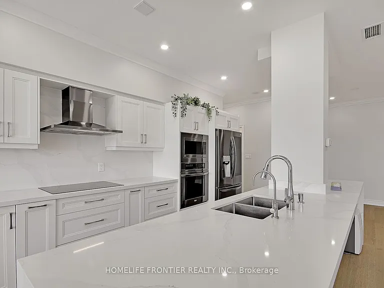 88 Grandview Way #Penthouse 12 — Photo 5