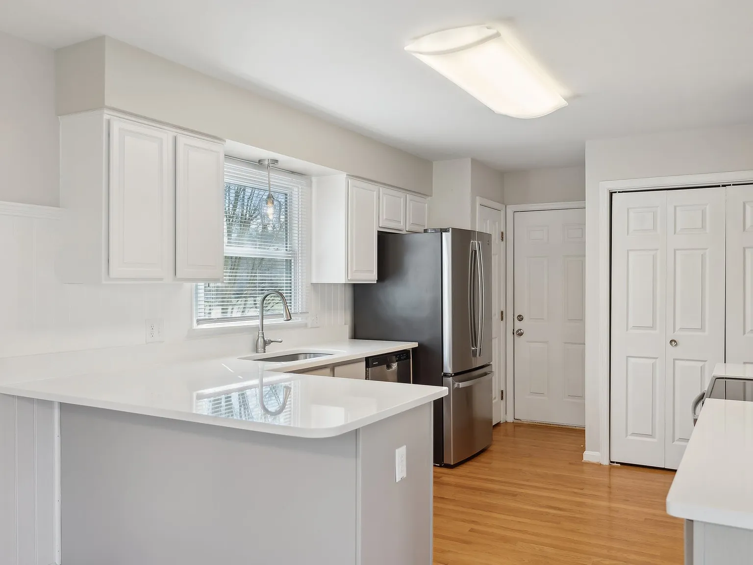 3 bed, 1475 sqft, $2,500 — Photo 3