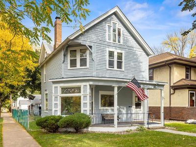 1037 Saint Clair Ave, Saint Paul, MN, 55105